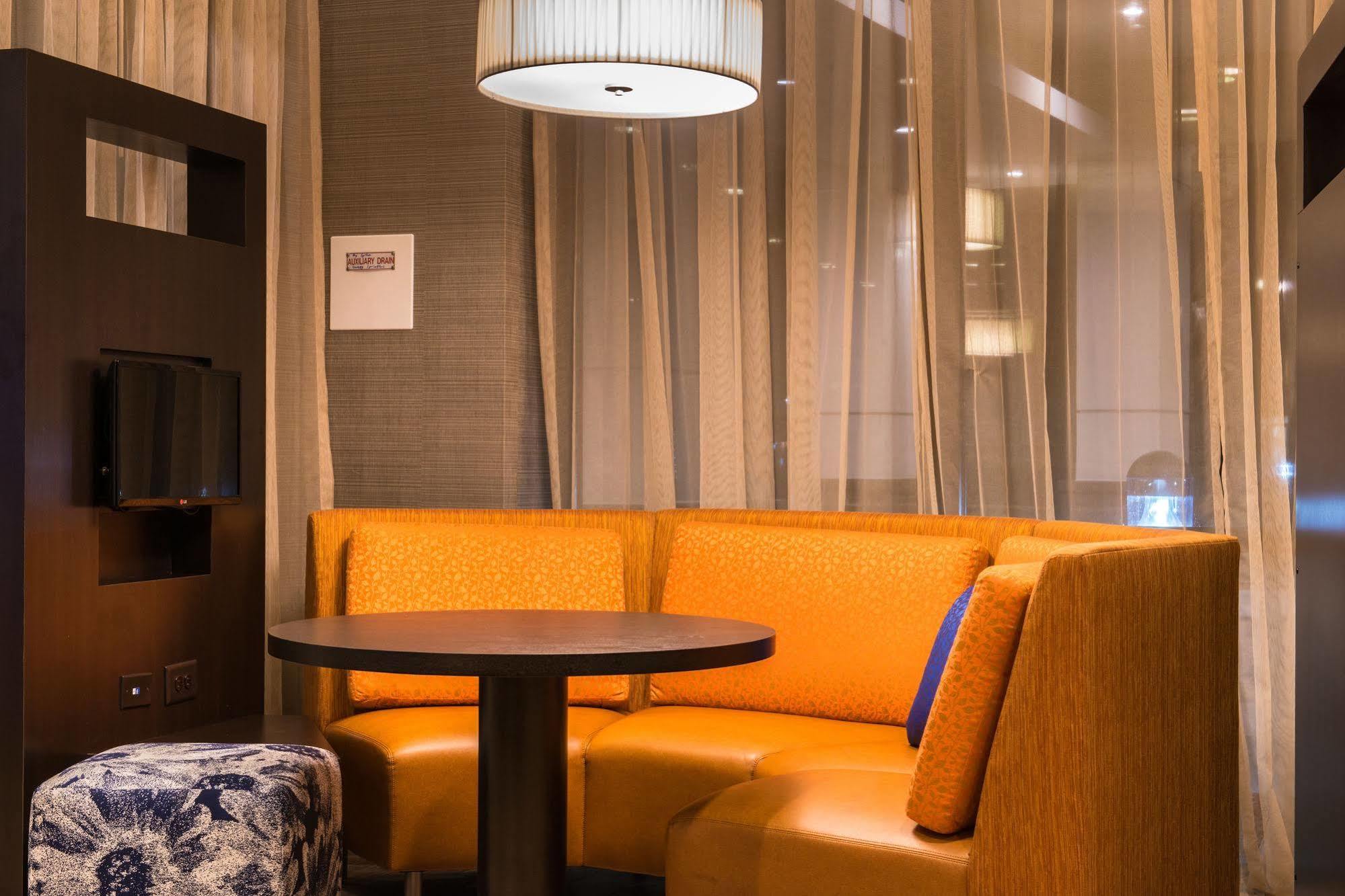 Courtyard By Marriott Jacksonville Exterior foto